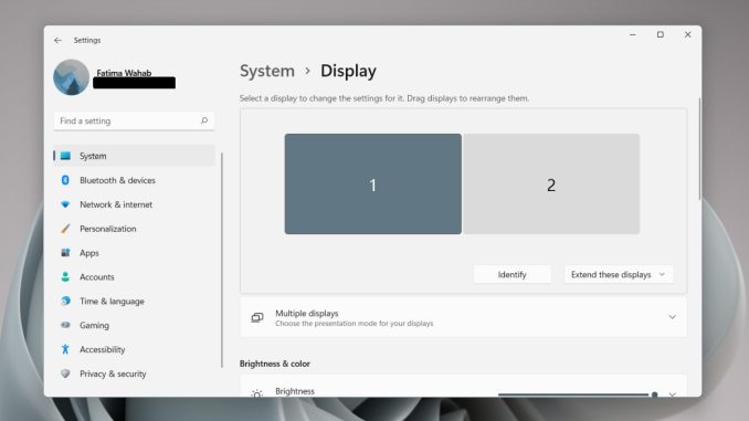 Hur man ansluter flera bildskärmar på Windows 11